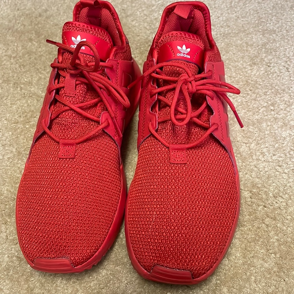 NMD_R1 J 'Triple Scarlet' 7Y